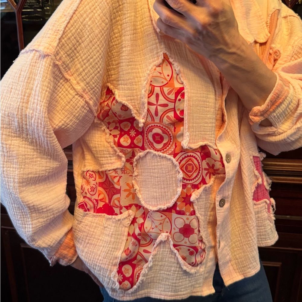 Oli and Hali Peach Gauze with Pink Floral Appliqué.  Like New